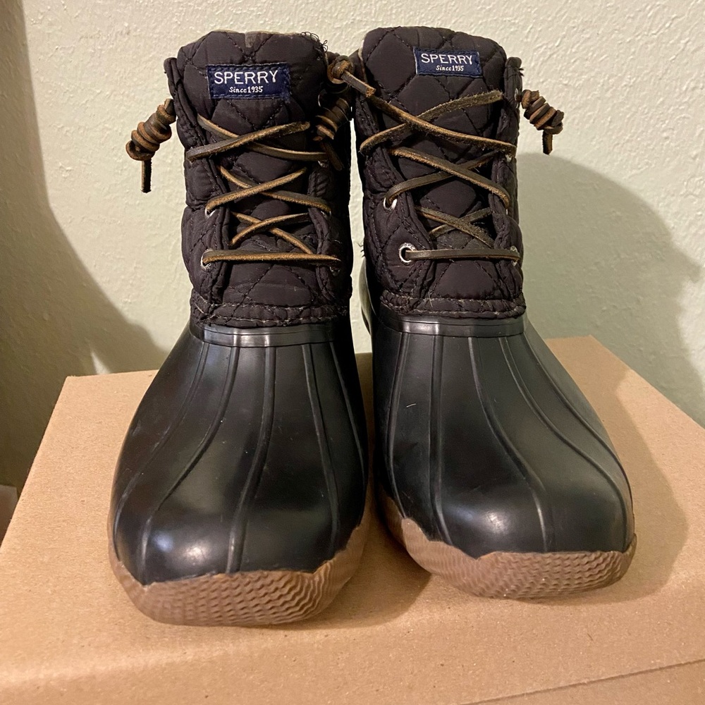 Sperry duck boots. Size 7, in excellent condition.